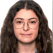 Profesora titulada con el Cambridge C2 Proficiency con 4 años de experiencia. Clases presenciales o telemáticas